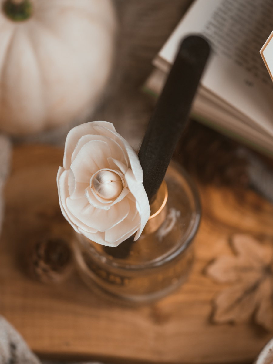 Flower Reed Diffuser- 100ml : Clean Cotton